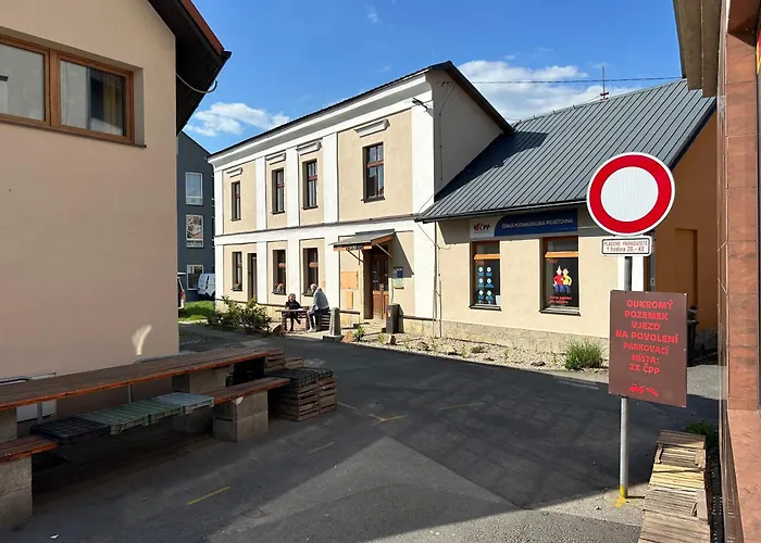 Appartement Roznov 23 Centrum *